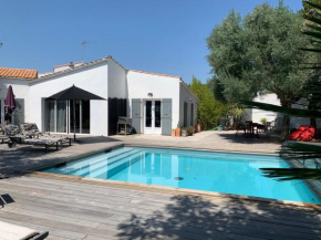 La Passerelle Grande maison avec Piscine chauffée
